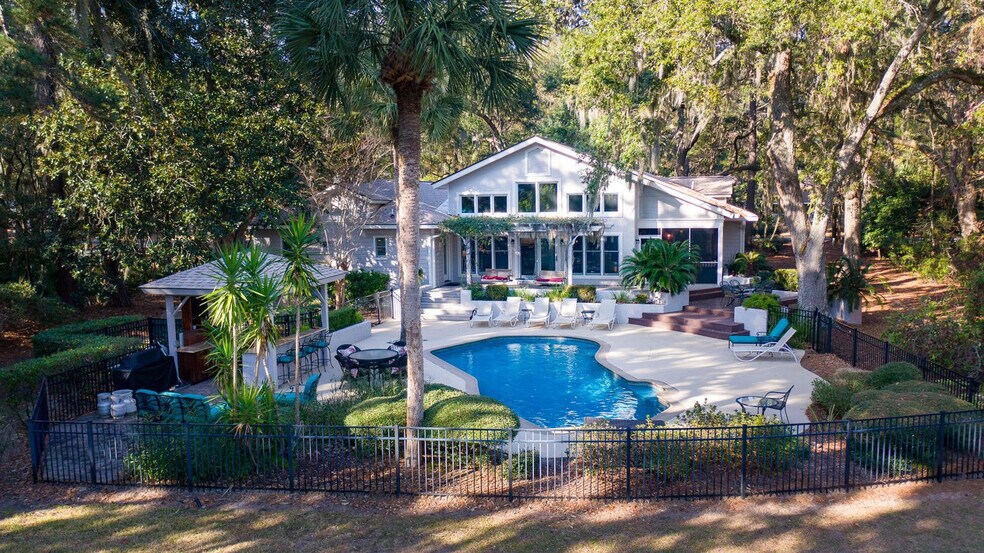 Building Photo - 36 Gloucester Rd