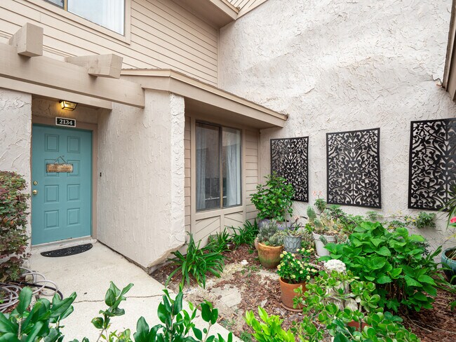 Building Photo - 2134 Sea Hawk Dr