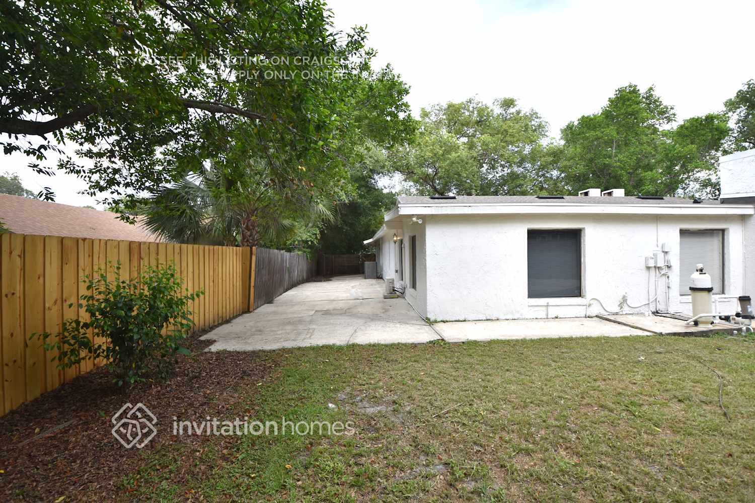 Building Photo - 322 W Hornbeam Dr