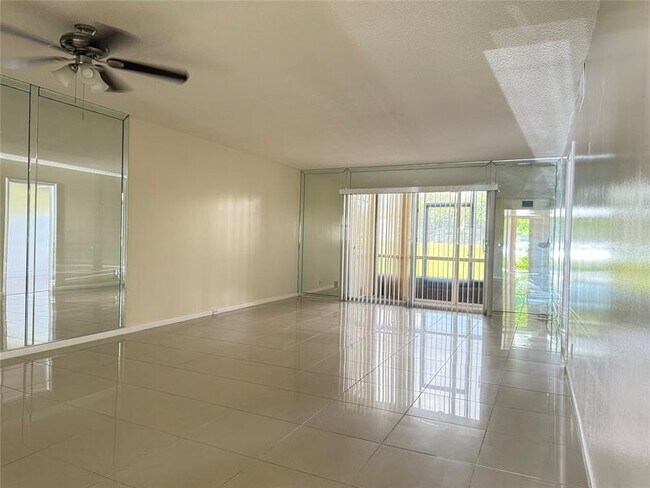 Building Photo - 701 SW 128th Ave