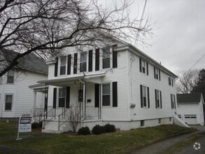 Building Photo - 118- 120 East Liberty St