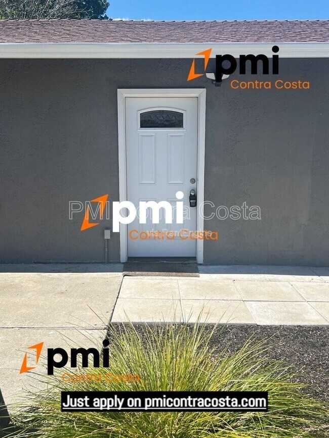 Building Photo - 1173 Las Juntas Way
