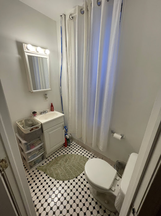 Apt 2 - Bathroom - 1861 N Willington St