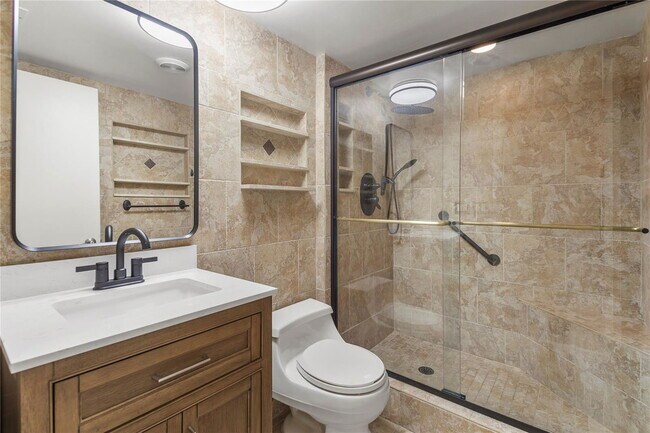 Building Photo - 4020 Galt Ocean Dr