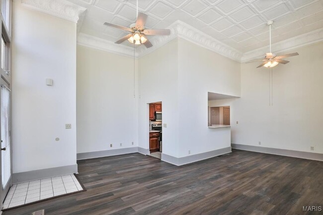 Building Photo - 3868 Shenandoah Ave