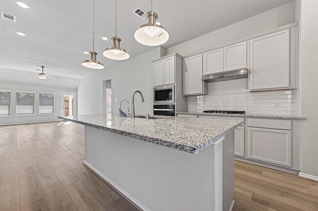 Building Photo - 1011 Shl Crk Trl