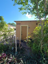 Building Photo - 2230 Monroe St