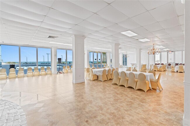 Building Photo - 7135 Collins Ave