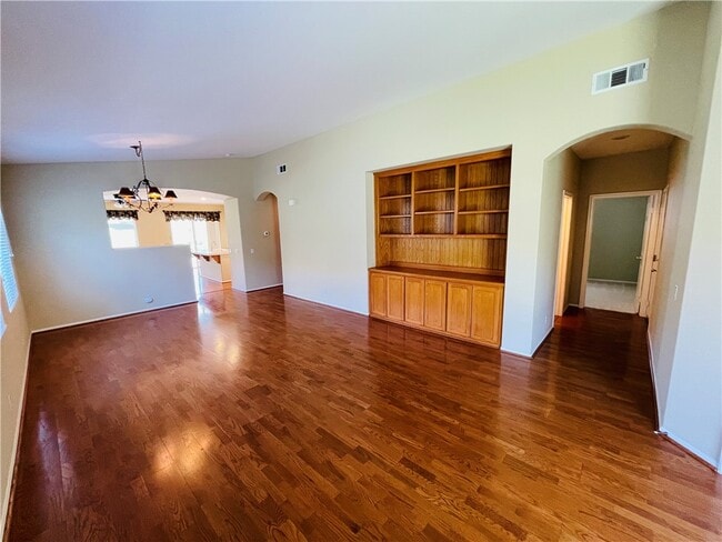 Building Photo - 30962 Crystalaire Dr