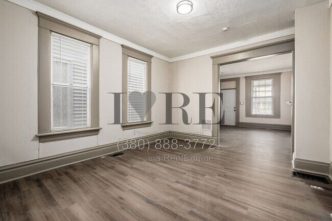 Building Photo - 97 N Central Ave