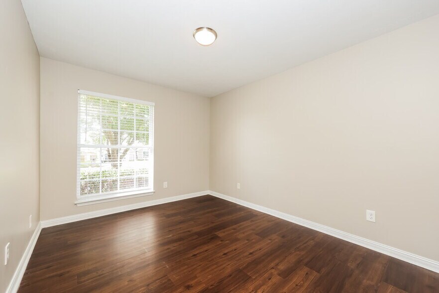 Building Photo - 373 Davids Way