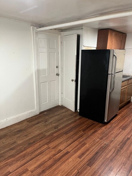 Building Photo - 654 Commonwealth Ave