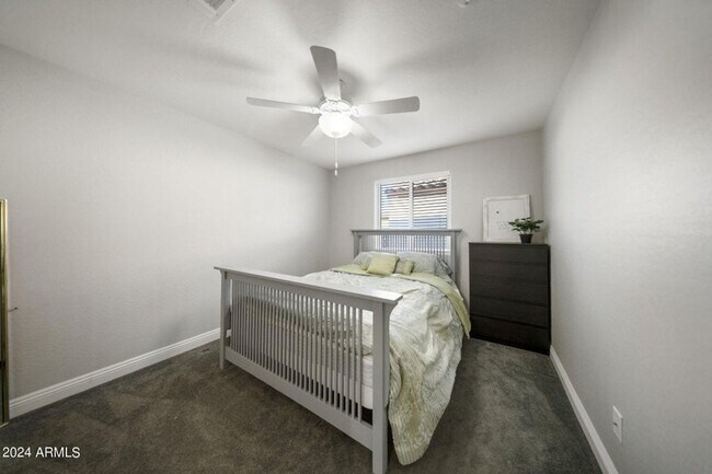 Building Photo - STUNNING 5 BEDROOM WITH LOFT & BONUS ROOM 3.5 BATH IN EASTMARK MESA COMMUNITY 2,655 SQ FT