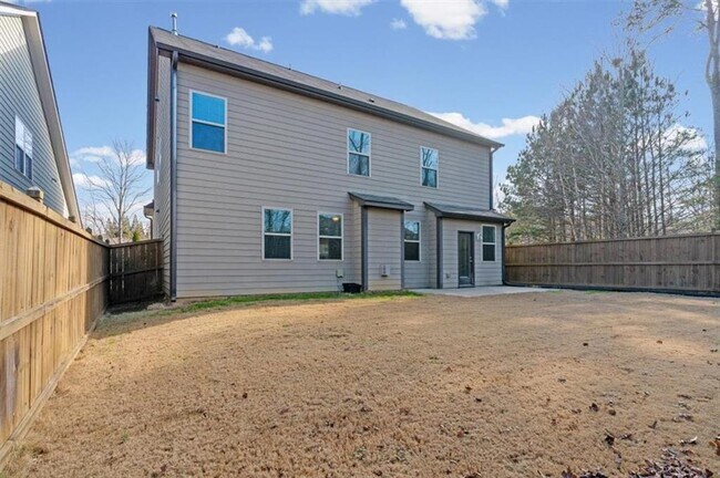 Building Photo - 204 Cardinal ln