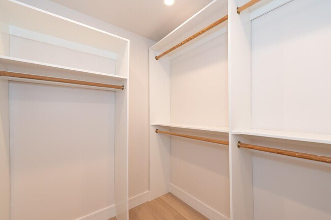Building Photo - 9 Odell Pl