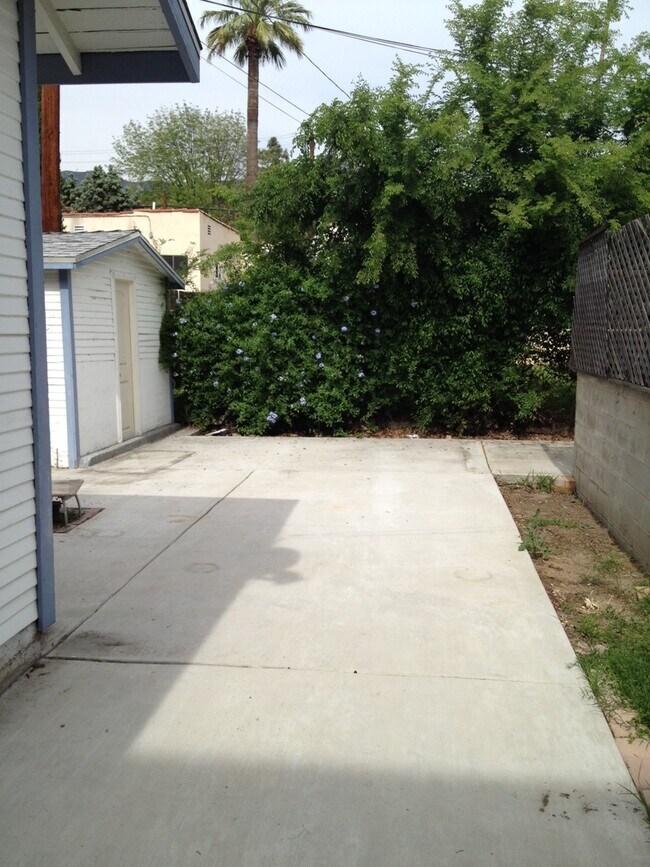 Building Photo - 1172 Alameda Ave