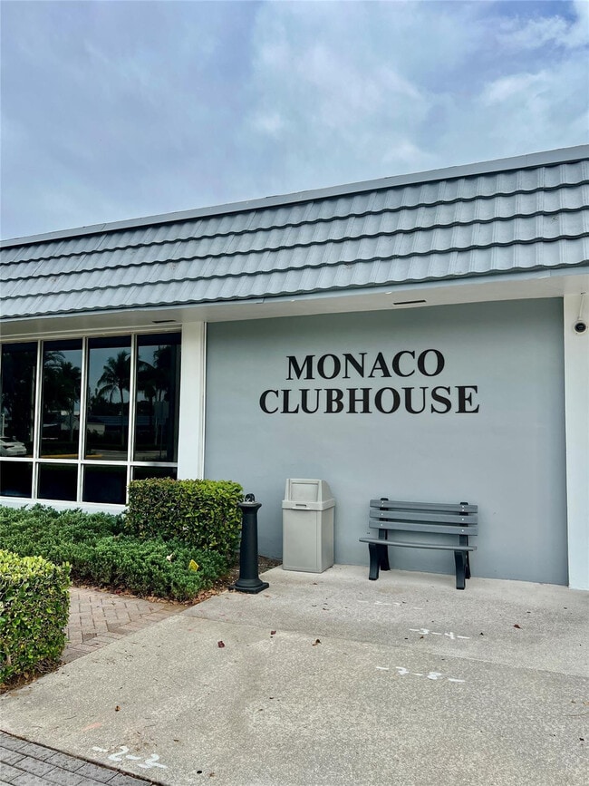 Building Photo - 690 Saxony Way