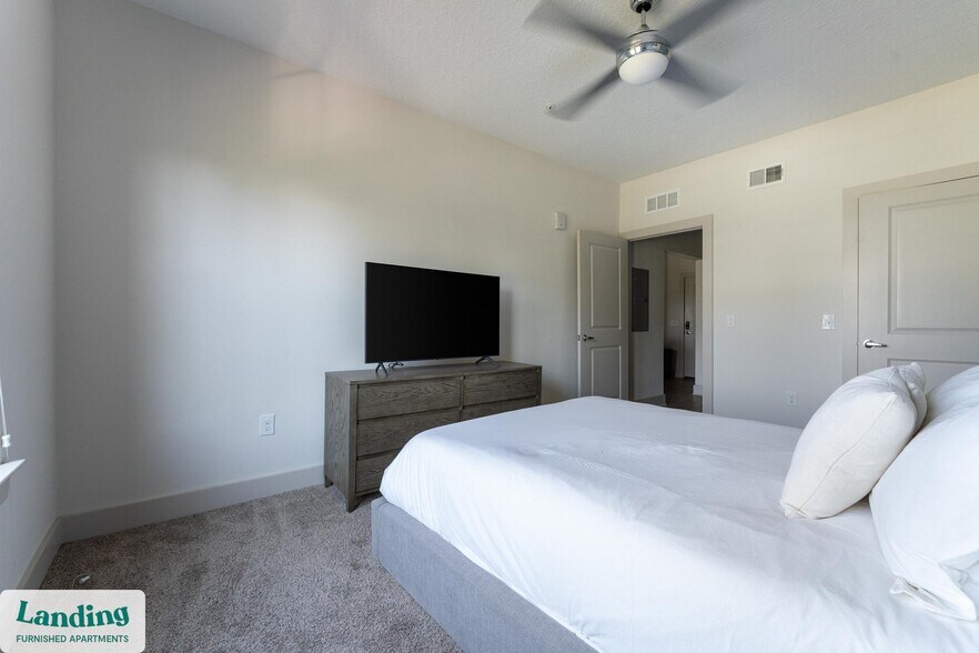 Building Photo - 655 W Marina Cove Dr