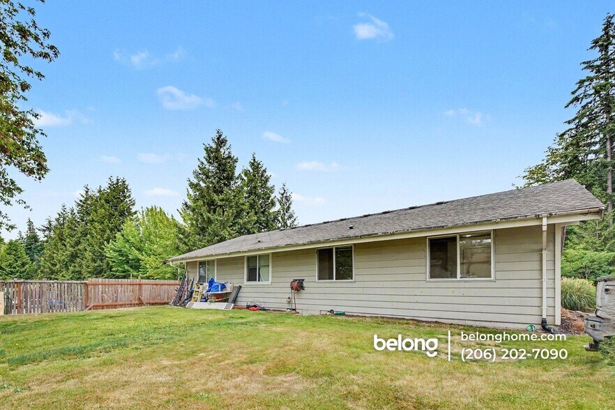 Building Photo - 1215 Dumas Rd