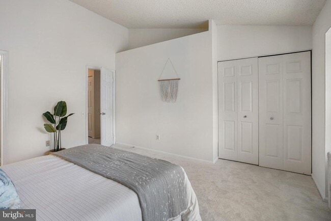 Building Photo - 6542 Cypress Point Rd