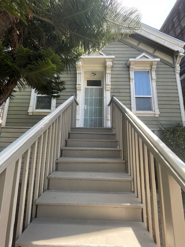 Primary Photo - 1/2 Off First Month's Rent, 3Bdrm, 1Bath