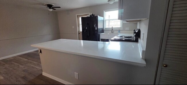 Building Photo - 5639 Fourth Ave