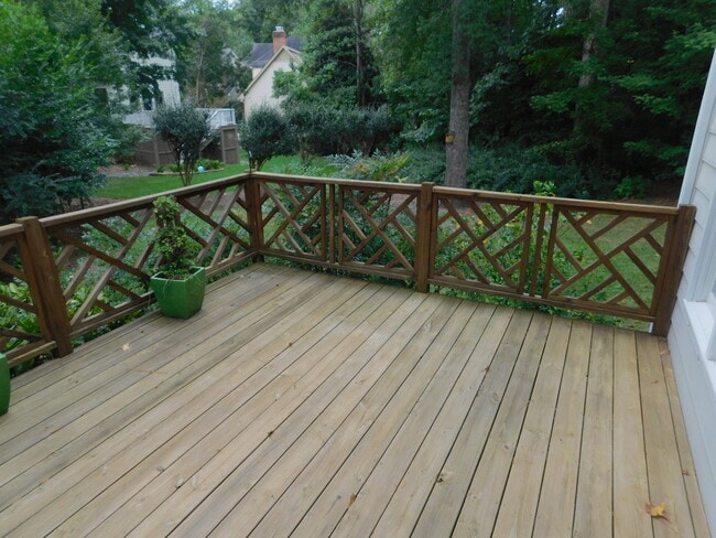 Building Photo - Beautiful 4br, 2.5 ba home in Lochmere!  Avail Aug 14, 2026!