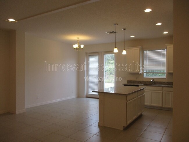 Building Photo - 6791 Tussilago Way