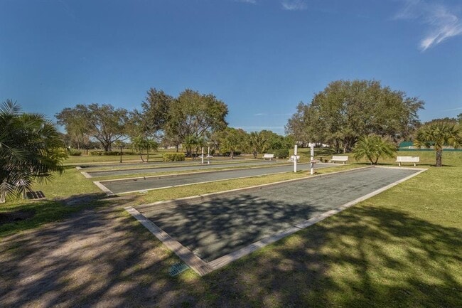 Building Photo - 268 Southampton Dr
