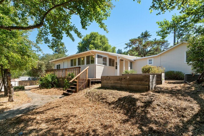 Building Photo - Sunny and Charming Boulder Creek Retreat - Modern Living on a Shared Property