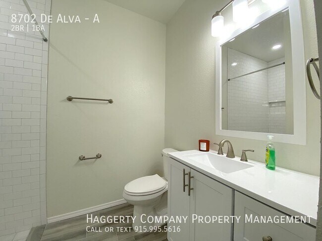 Building Photo - 8702 De Alva Dr