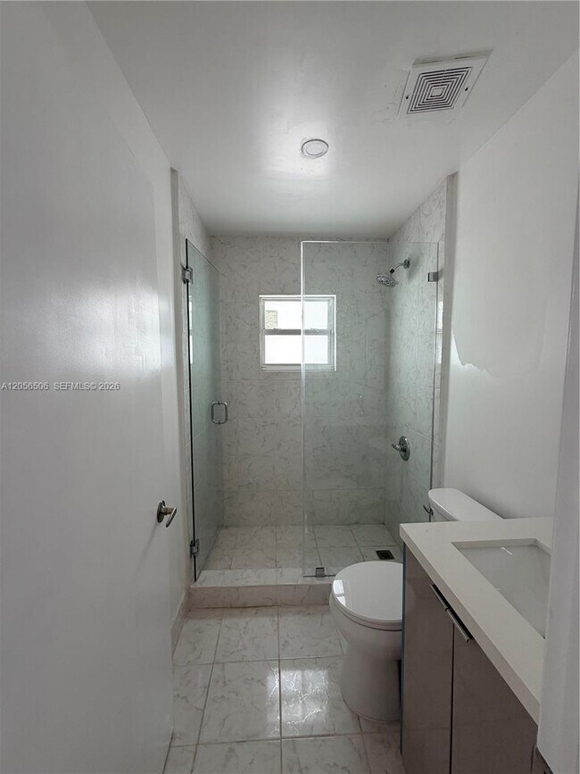Building Photo - 6131 Coral Wy