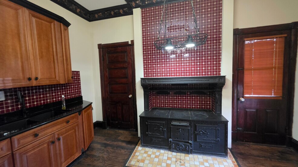 Building Photo - 178 Brunswick Ave