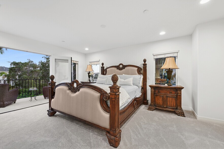 Building Photo - 5032 Amalfi Way