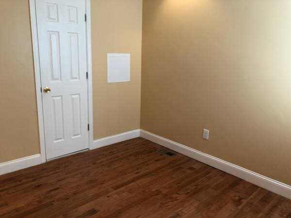Building Photo - Great 2BR/2BA home in Prime location in University City. Available Nov 5th