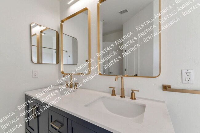 Building Photo - 2457 W Haase Ct
