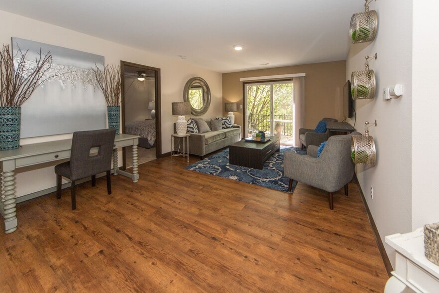 Kitty Hawk Apartments 1615 Kittyhawk Dr Columbia MO 65202 Apartment