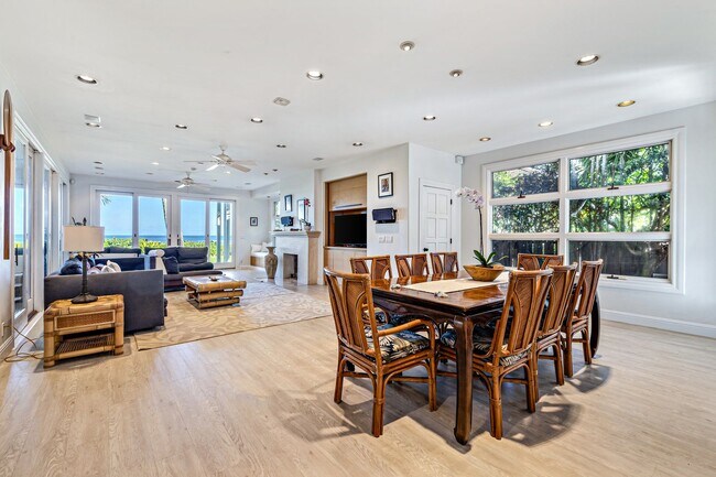 Building Photo - Hawaii Life Presents Modern Mokuleia Beachfront Luxury 4 bedroom 3 Bath