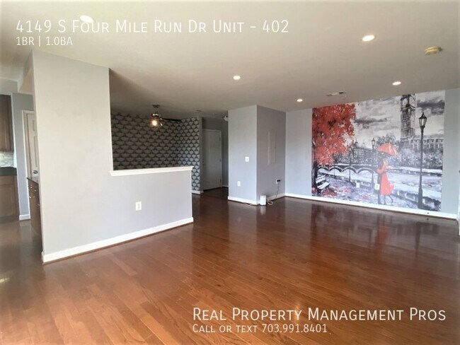 Building Photo - 4149 S Four Mile Run Dr