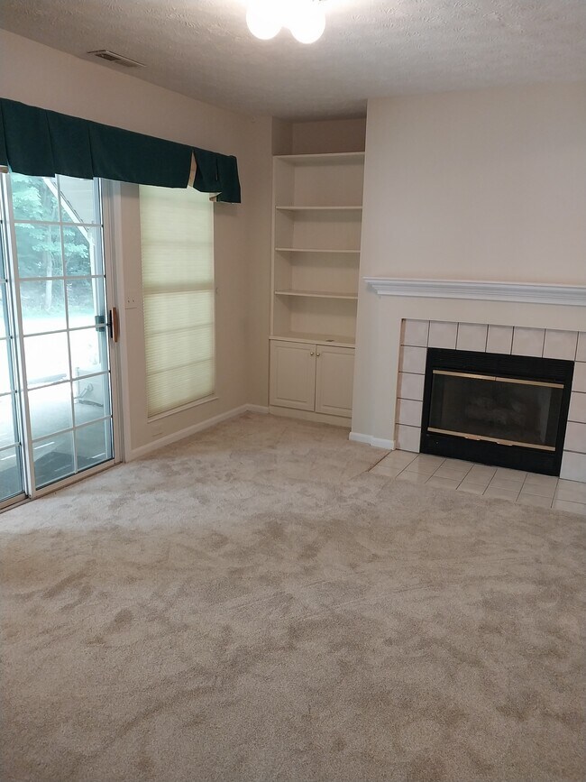 Building Photo - 3912 Vineyard Green Dr