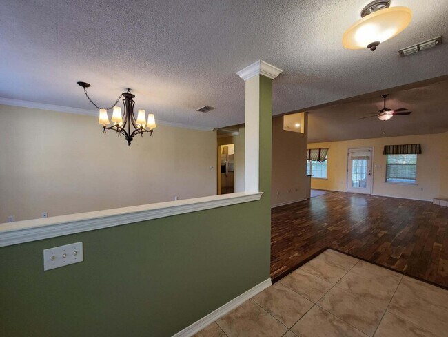 Building Photo - 2359 Heritage Cir