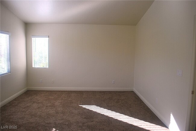 Building Photo - 10031 Cranbrook Falls Ct