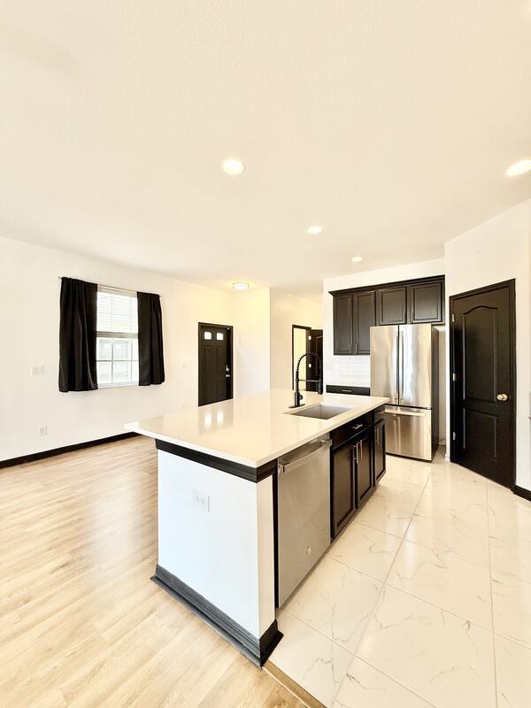 Building Photo - 4978 White Sanderling Ct