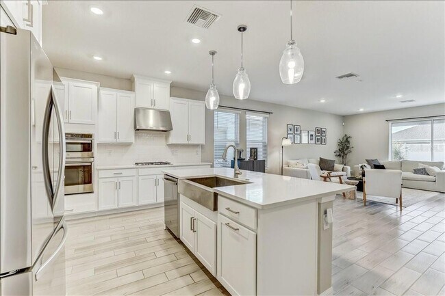 Building Photo - 33886 Landsman Lp