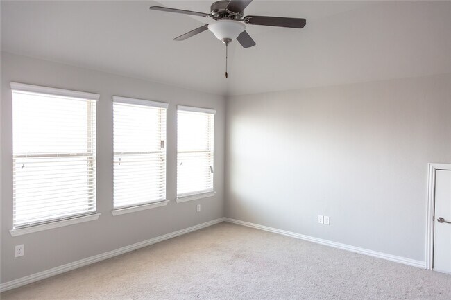Building Photo - 16108 Gladewater Terrace