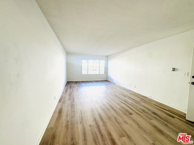 Building Photo - 757 Ocean Ave