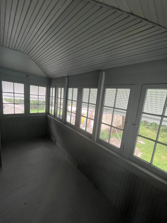 Building Photo - Brooklyn Centre - 3 Bedroom Single Family ...