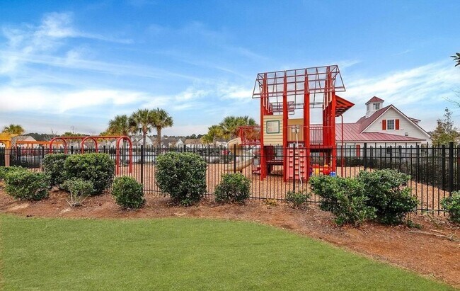 Building Photo - Bright & Spacious 4-Bedroom Home in Savannah’s Godley Park