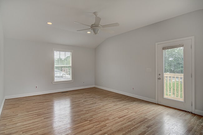 Building Photo - 8603 Haw River Rd