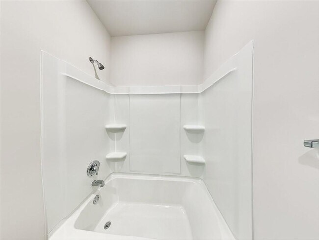 Building Photo - 1000 Claas Wy